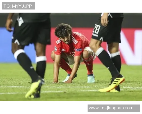 菲利克斯最后时刻轻松破门锁定胜局本赛季已打入18球助攻6次表现惊艳