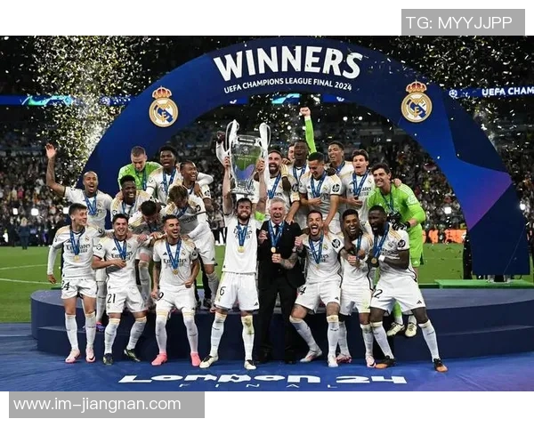 克罗斯盛赞皇马为世界顶级俱乐部伯纳乌球场无可匹敌